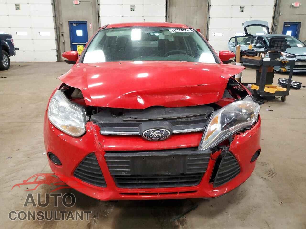 FORD FOCUS 2014 - 1FADP3F22EL276439