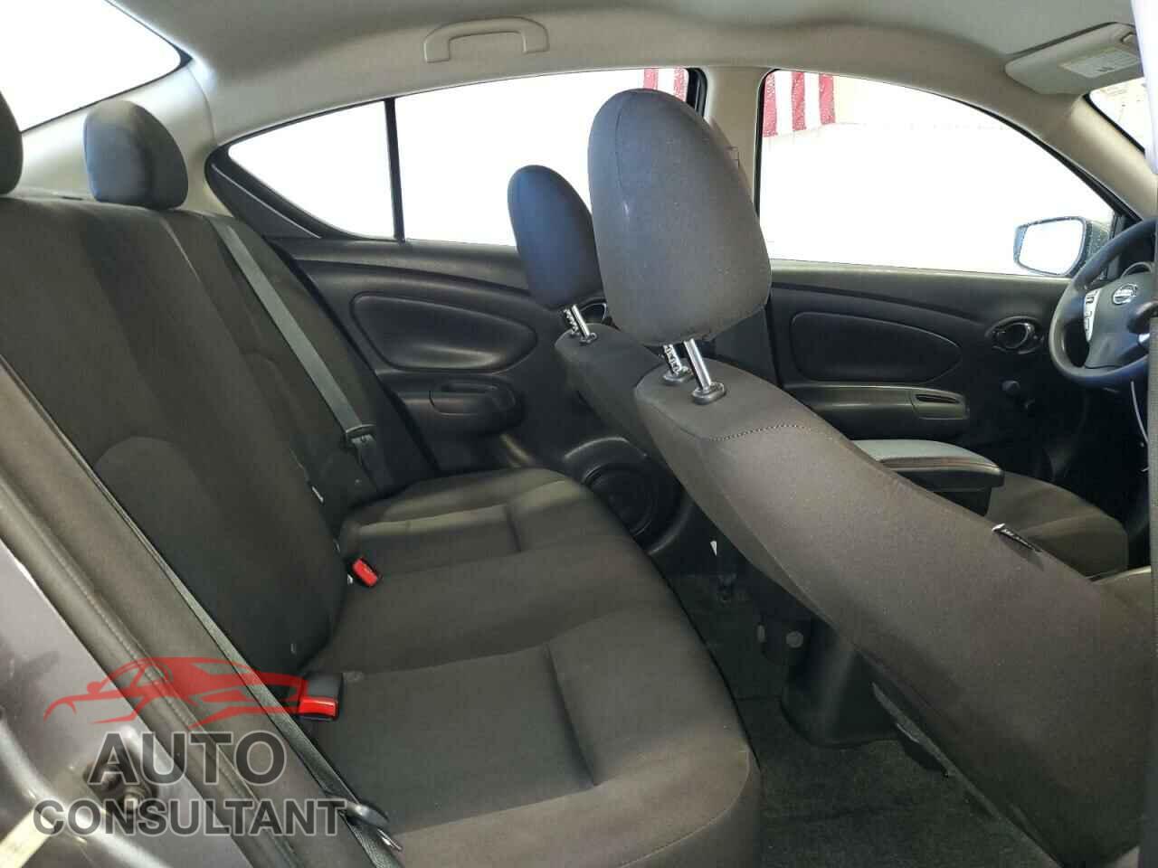 NISSAN VERSA 2019 - 3N1CN7AP3KL826465