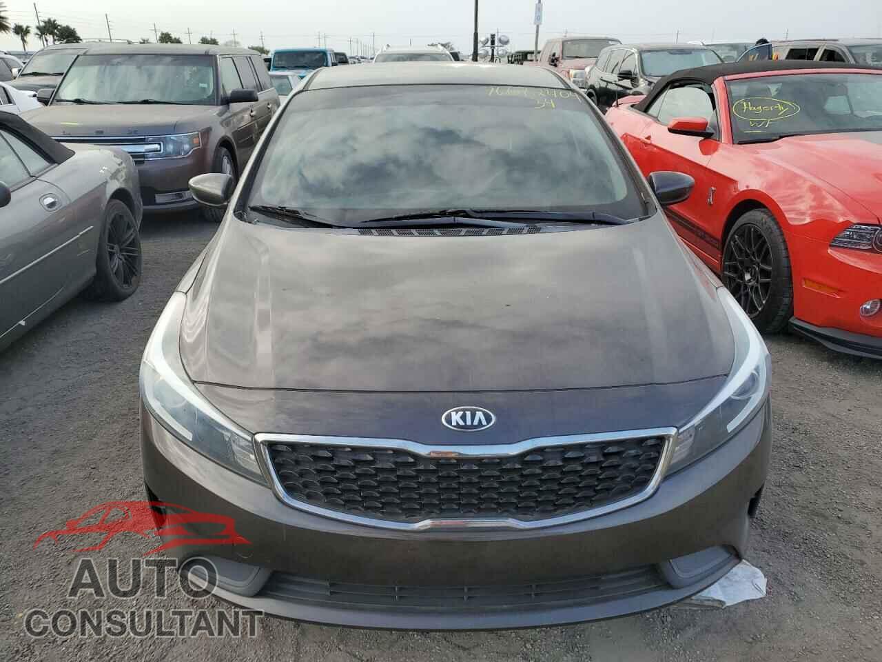 KIA FORTE 2017 - 3KPFK4A74HE068943