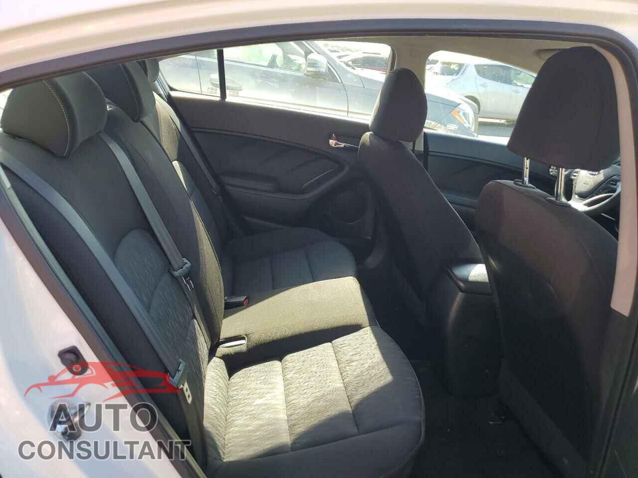 KIA FORTE 2016 - KNAFK4A67G5459860