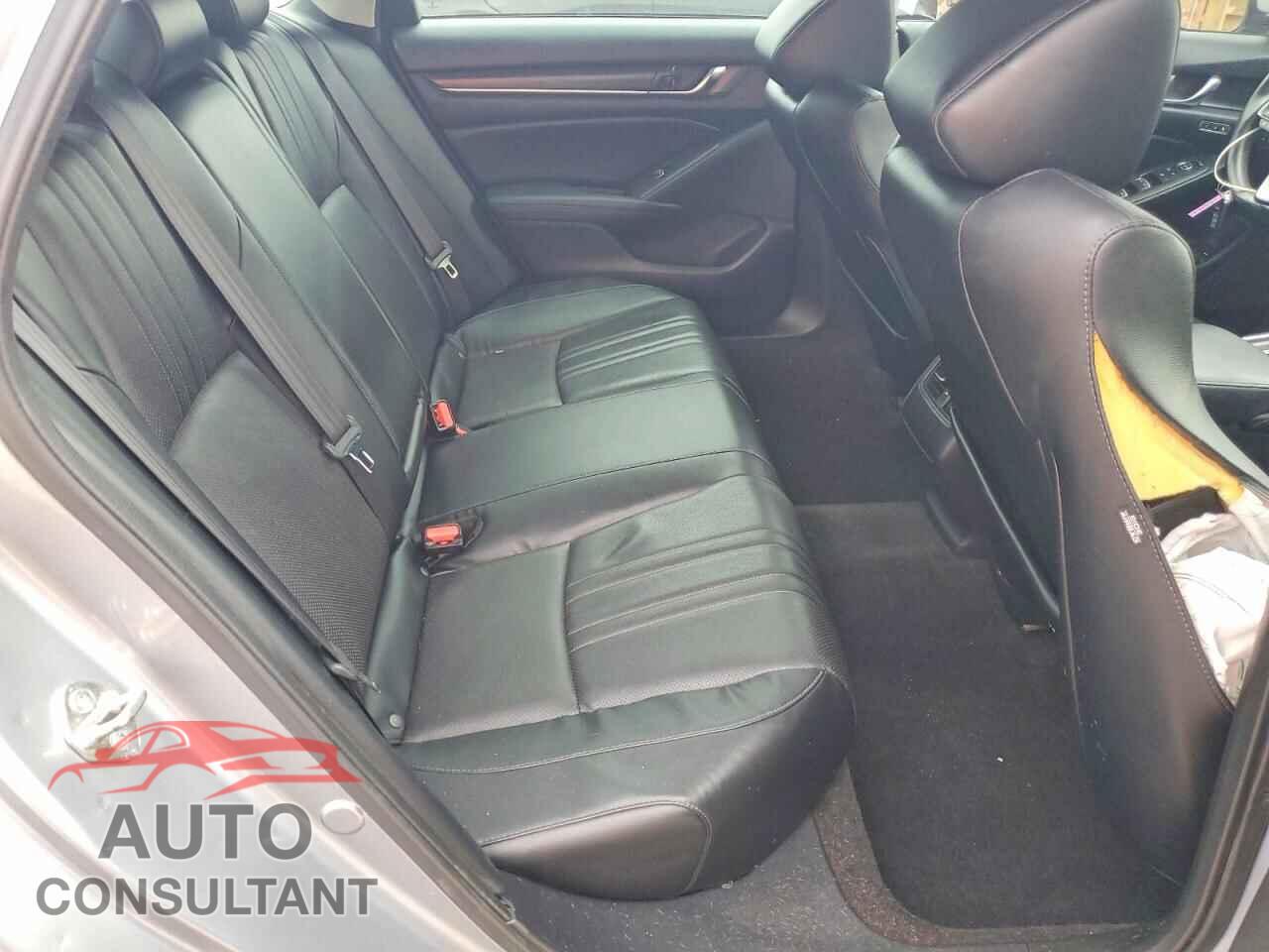 HONDA ACCORD 2018 - 1HGCV1F61JA103473