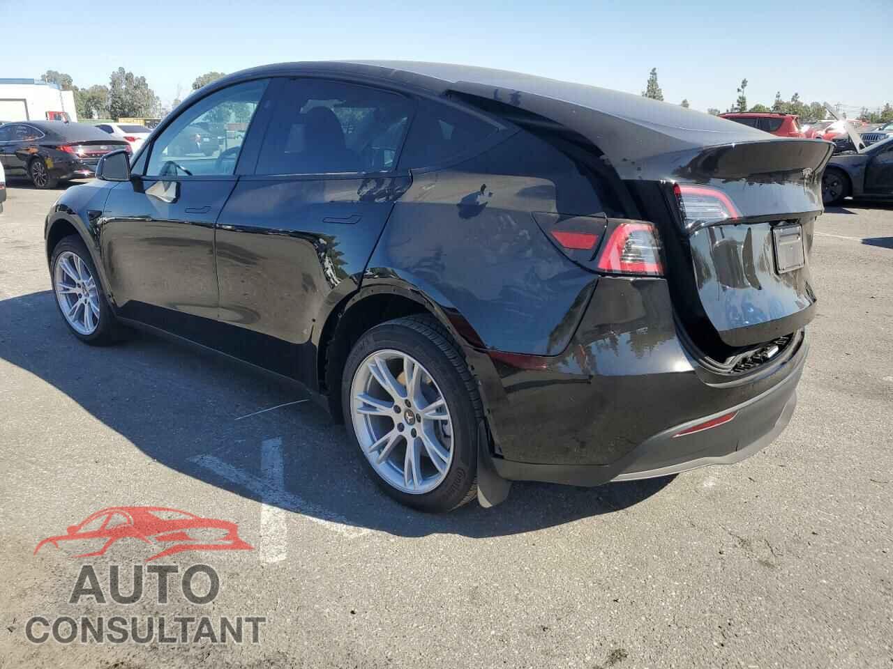TESLA MODEL Y 2023 - 7SAYGDED2PF941871