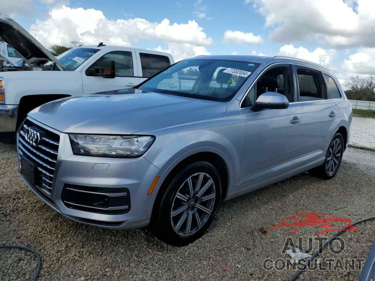 AUDI Q7 2018 - WA1VAAF72JD010529