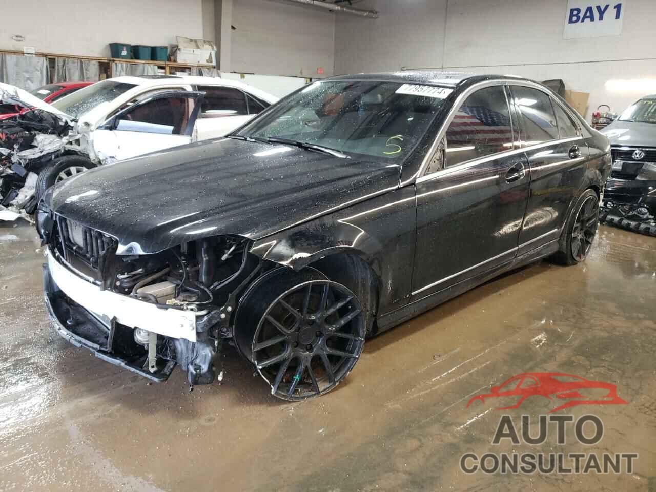 MERCEDES-BENZ C-CLASS 2013 - WDDGF8AB9DG121995
