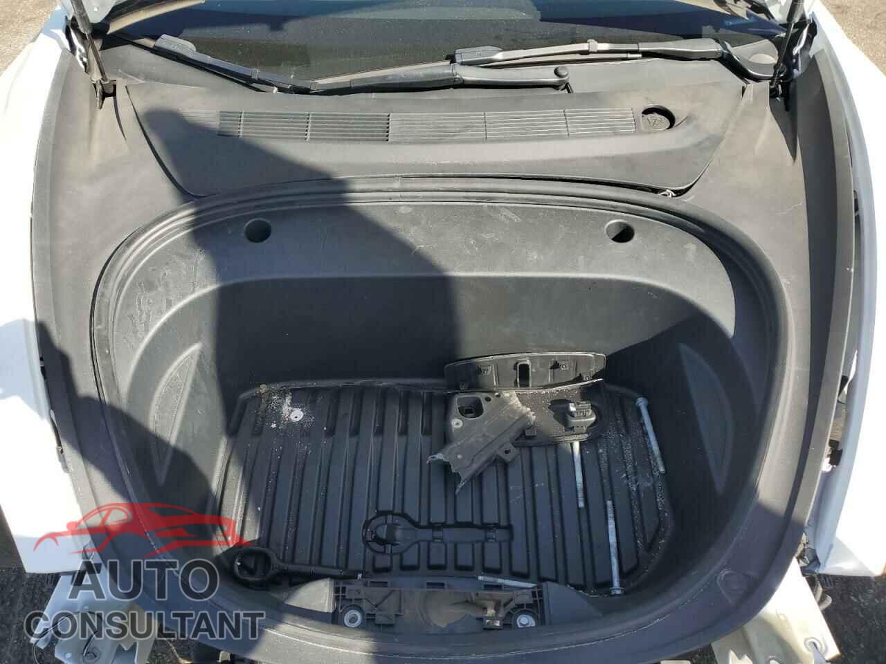 TESLA MODEL 3 2022 - 5YJ3E1EA8NF244929