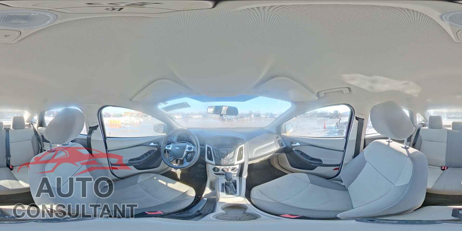 FORD FOCUS 2013 - 1FADP3F2XDL122575