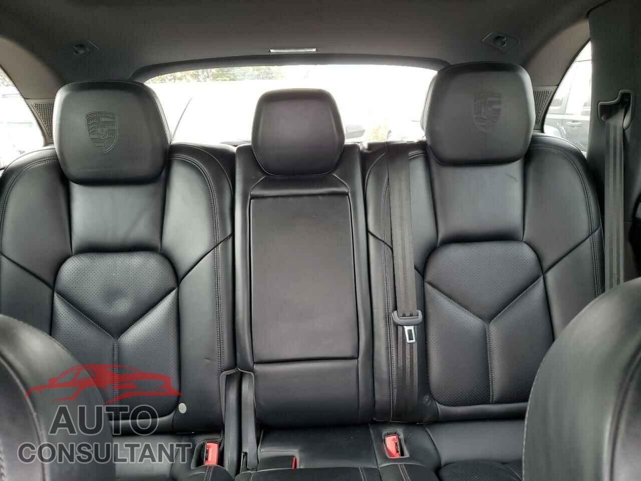 PORSCHE CAYENNE 2017 - WP1AE2A28HLA74518