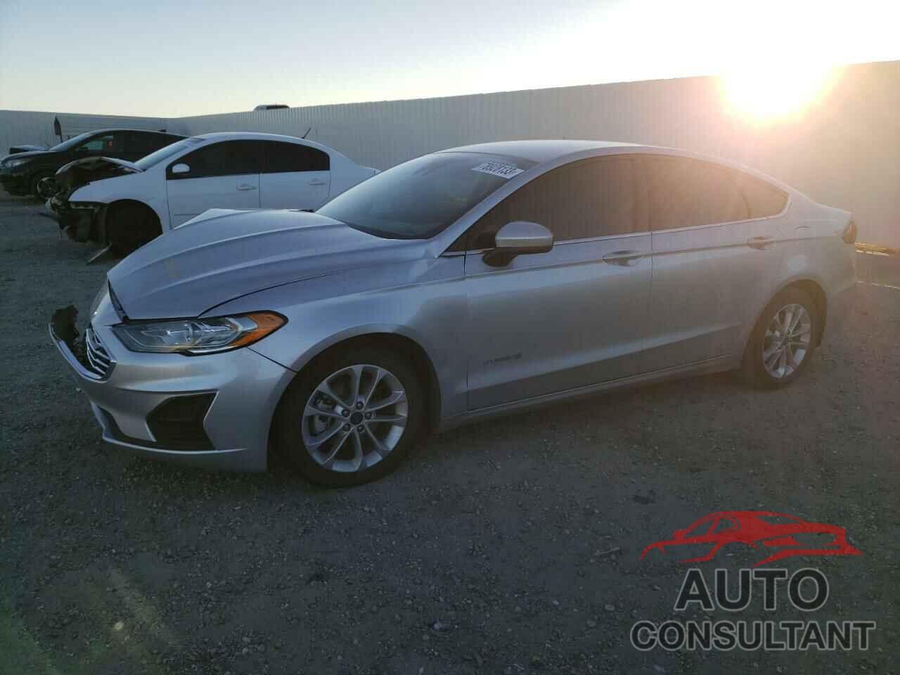 FORD FUSION 2019 - 3FA6P0LU6KR207926