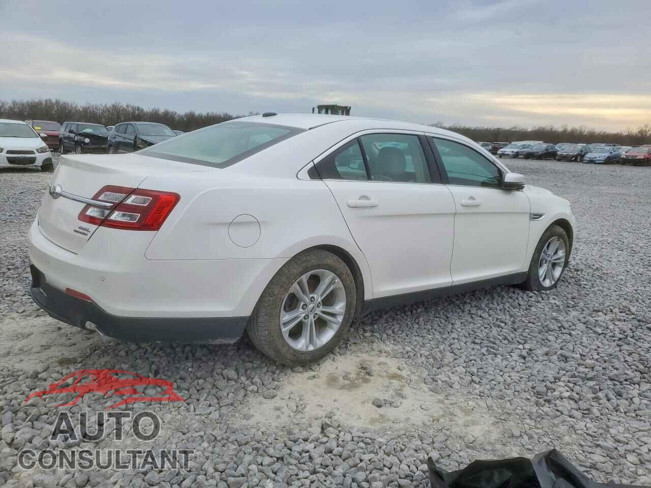 FORD TAURUS 2016 - 1FAHP2E85GG146331