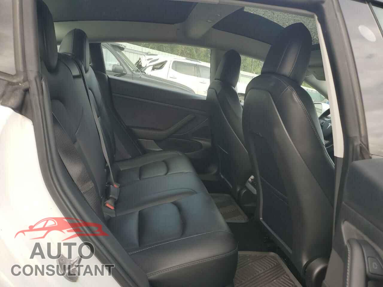 TESLA MODEL 3 2021 - 5YJ3E1EA1MF921205