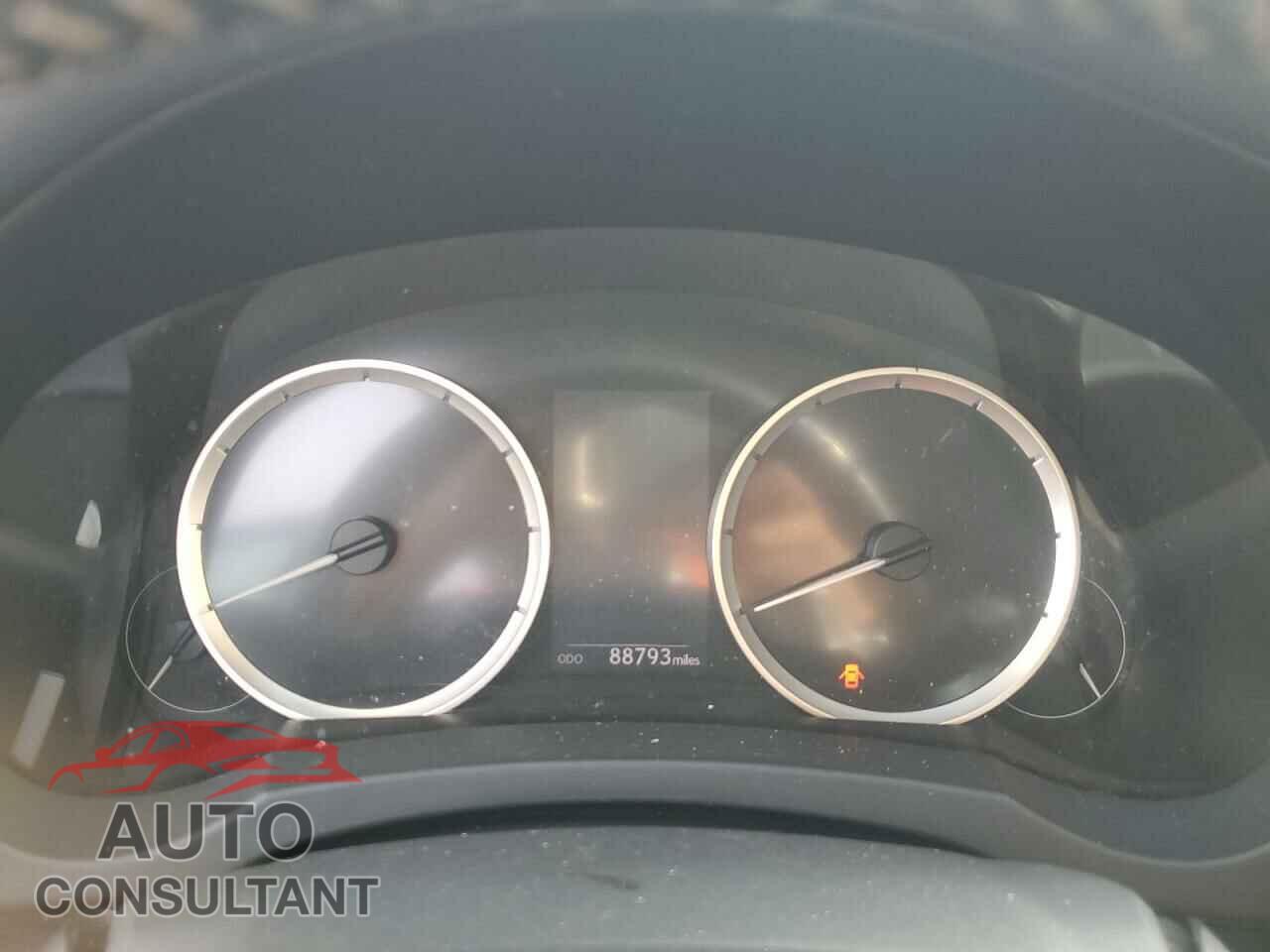 LEXUS IS 2016 - JTHBA1D26G5018845