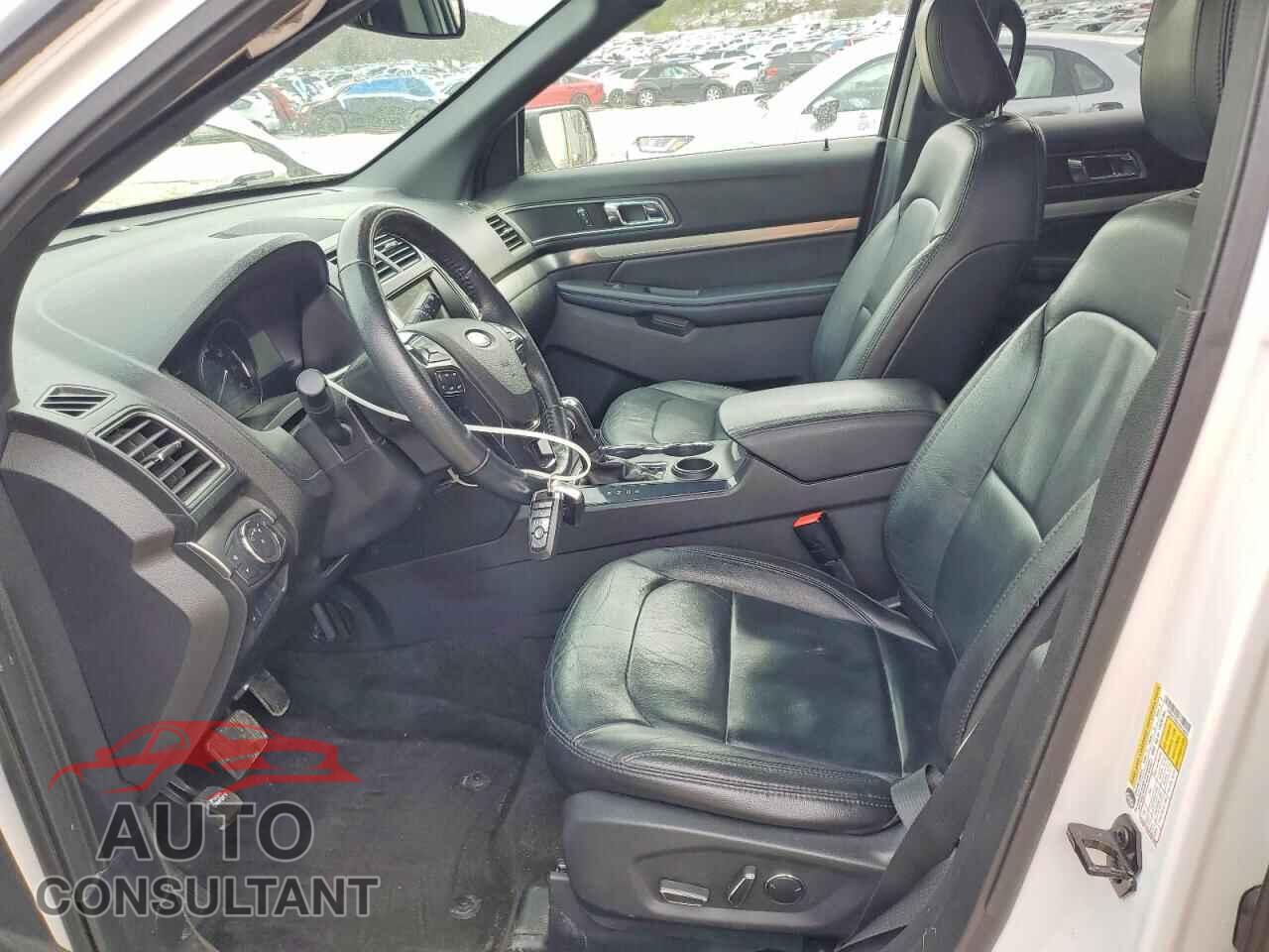 FORD EXPLORER 2018 - 1FM5K7D88JGA18632
