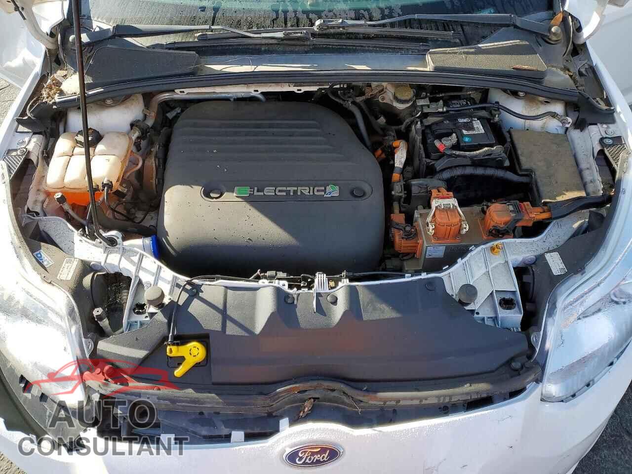 FORD FOCUS 2017 - 1FADP3R47HL263817