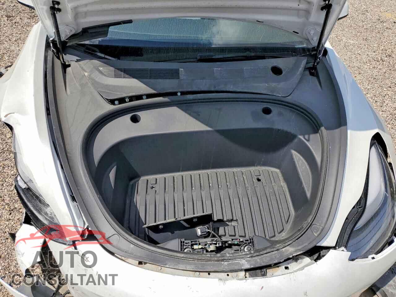 TESLA MODEL 3 2023 - 5YJ3E1EA7PF553519