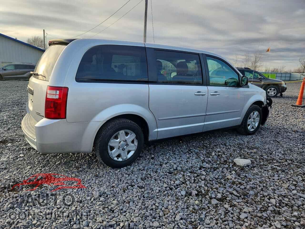 DODGE CARAVAN 2010 - 2D4RN4DE4AR389645