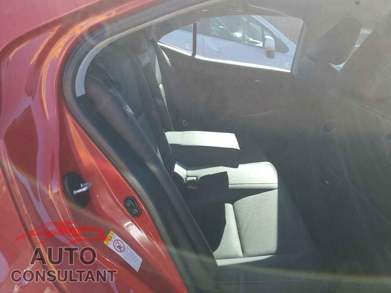 LEXUS IS 2017 - JTHBA1D27H5039379