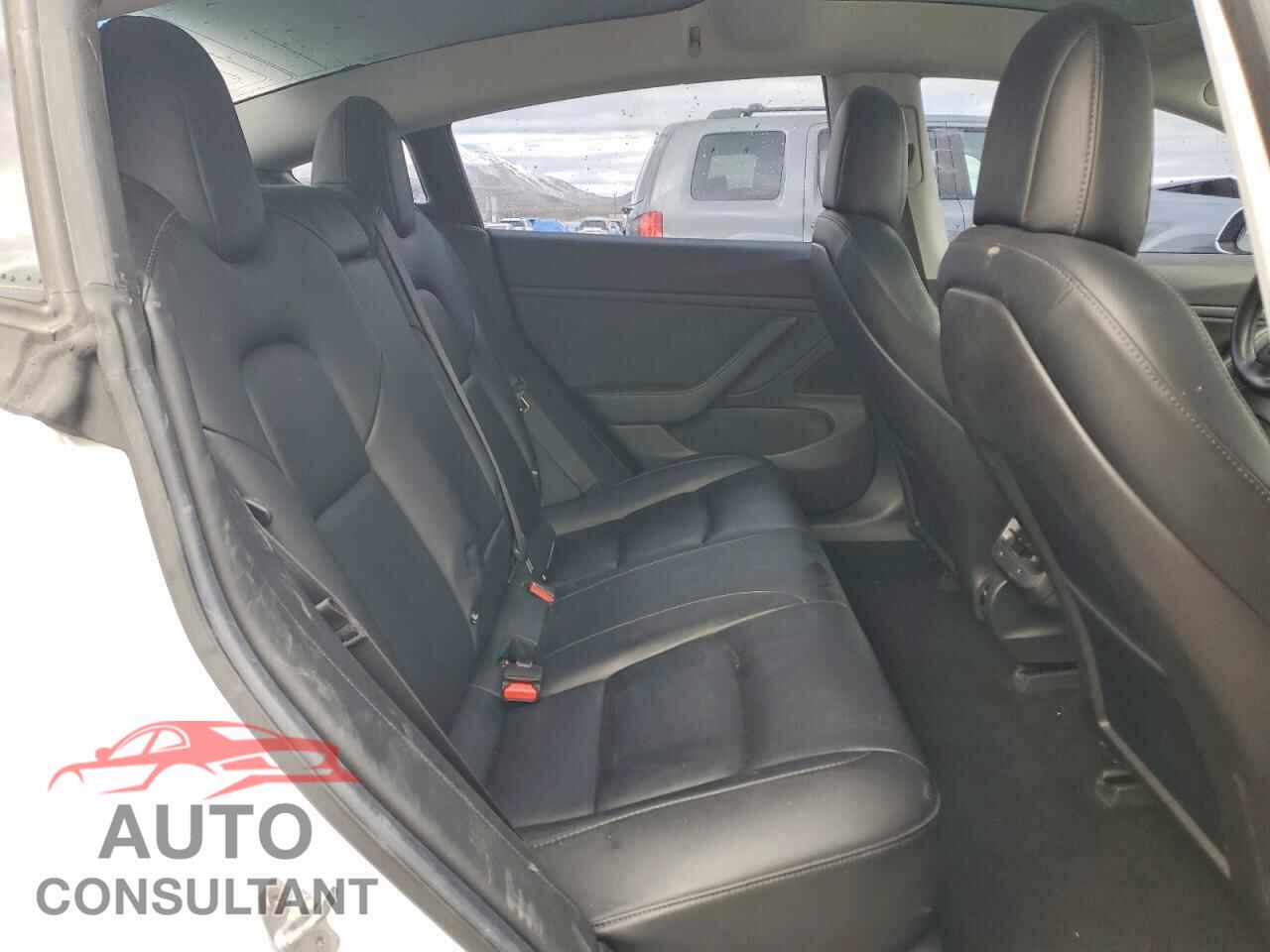 TESLA MODEL 3 2018 - 5YJ3E1EAXJF042152