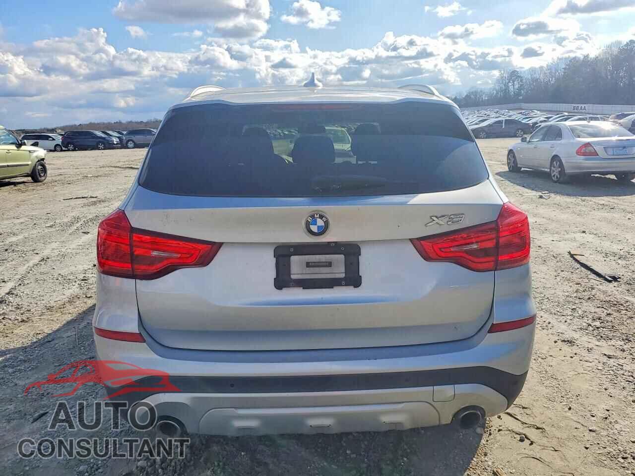 BMW X3 2018 - 5UXTR9C53JLD61657