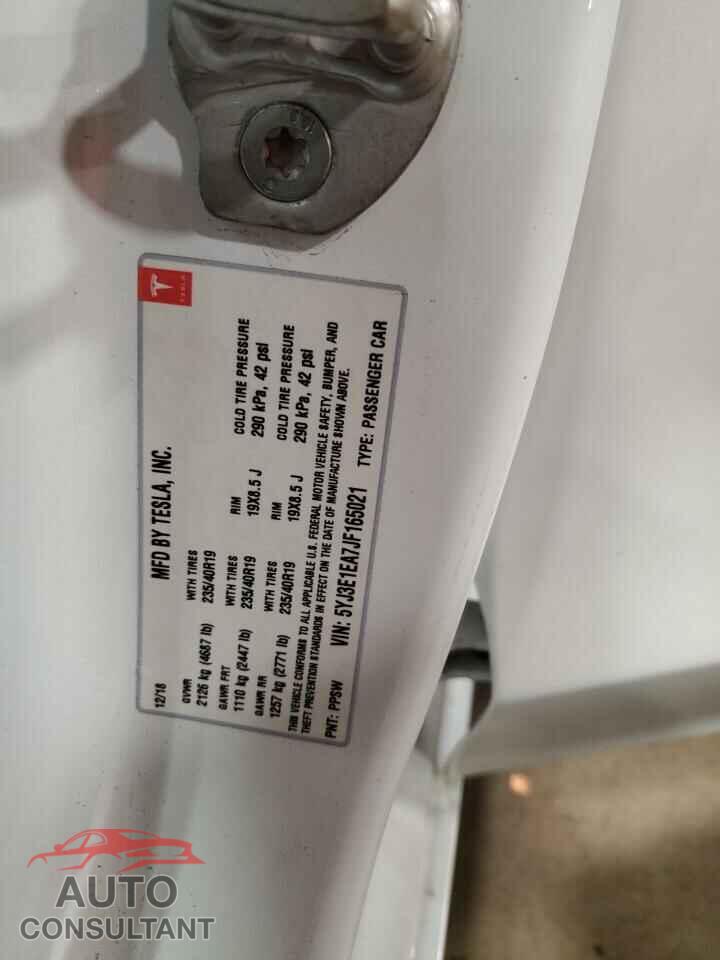 TESLA MODEL 3 2018 - 5YJ3E1EA7JF165021