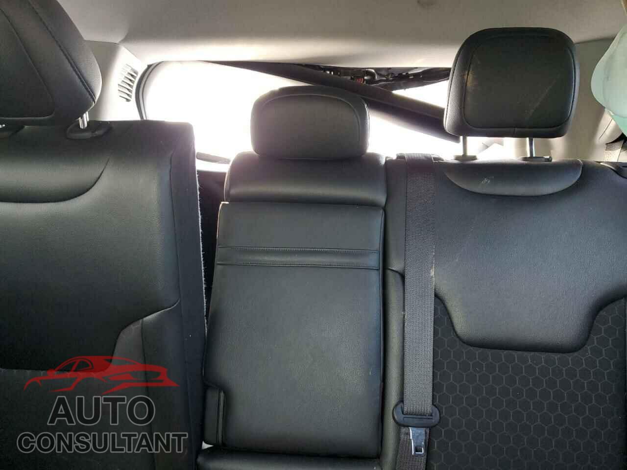 JEEP COMPASS 2019 - 3C4NJDBB2KT697184