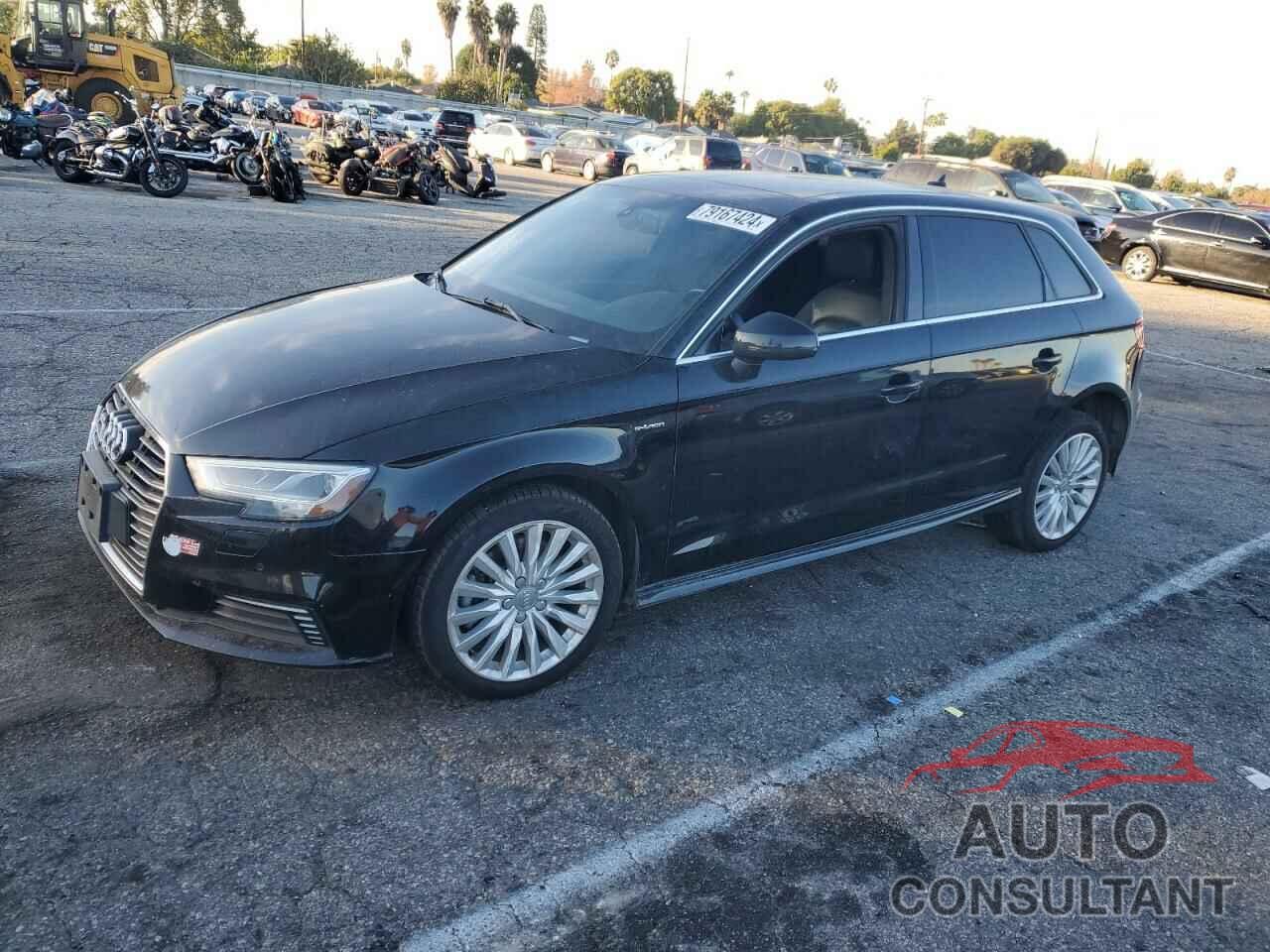 AUDI A3 2017 - WAUTPBFF0HA058404