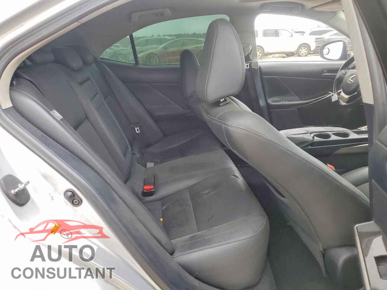 LEXUS IS 2016 - JTHBA1D26G5009871