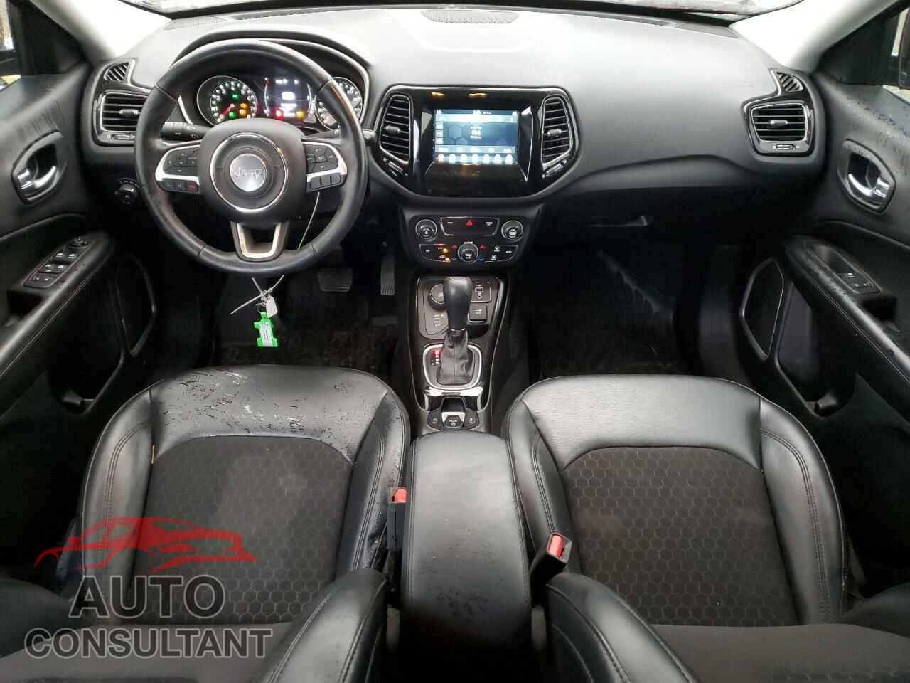 JEEP COMPASS 2020 - 3C4NJDBB9LT255813