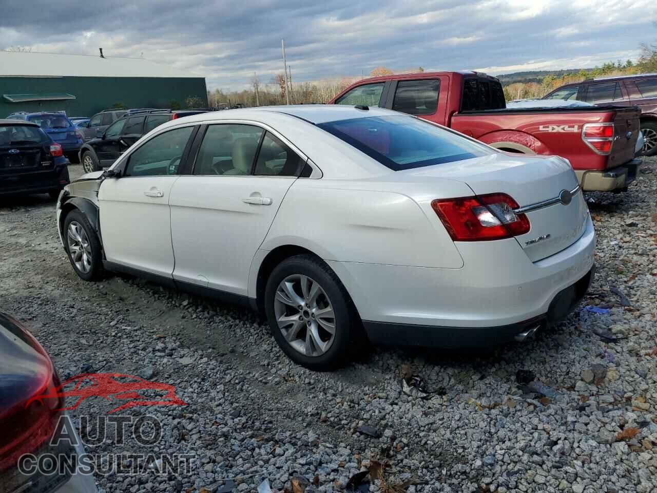 FORD TAURUS 2011 - 1FAHP2EWXBG112005