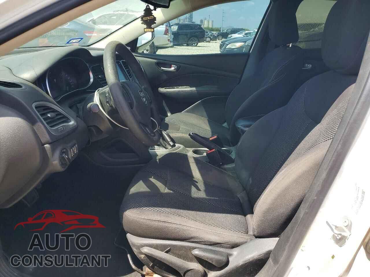 DODGE DART 2015 - 1C3CDFBB5FD406560