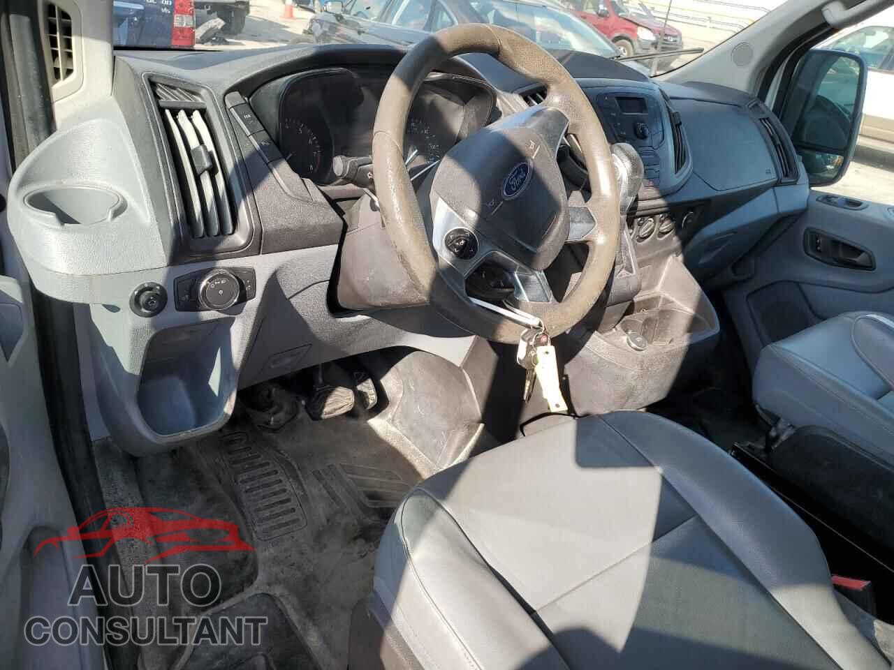 FORD TRANSIT 2017 - 1FTYR2CM5HKA44448