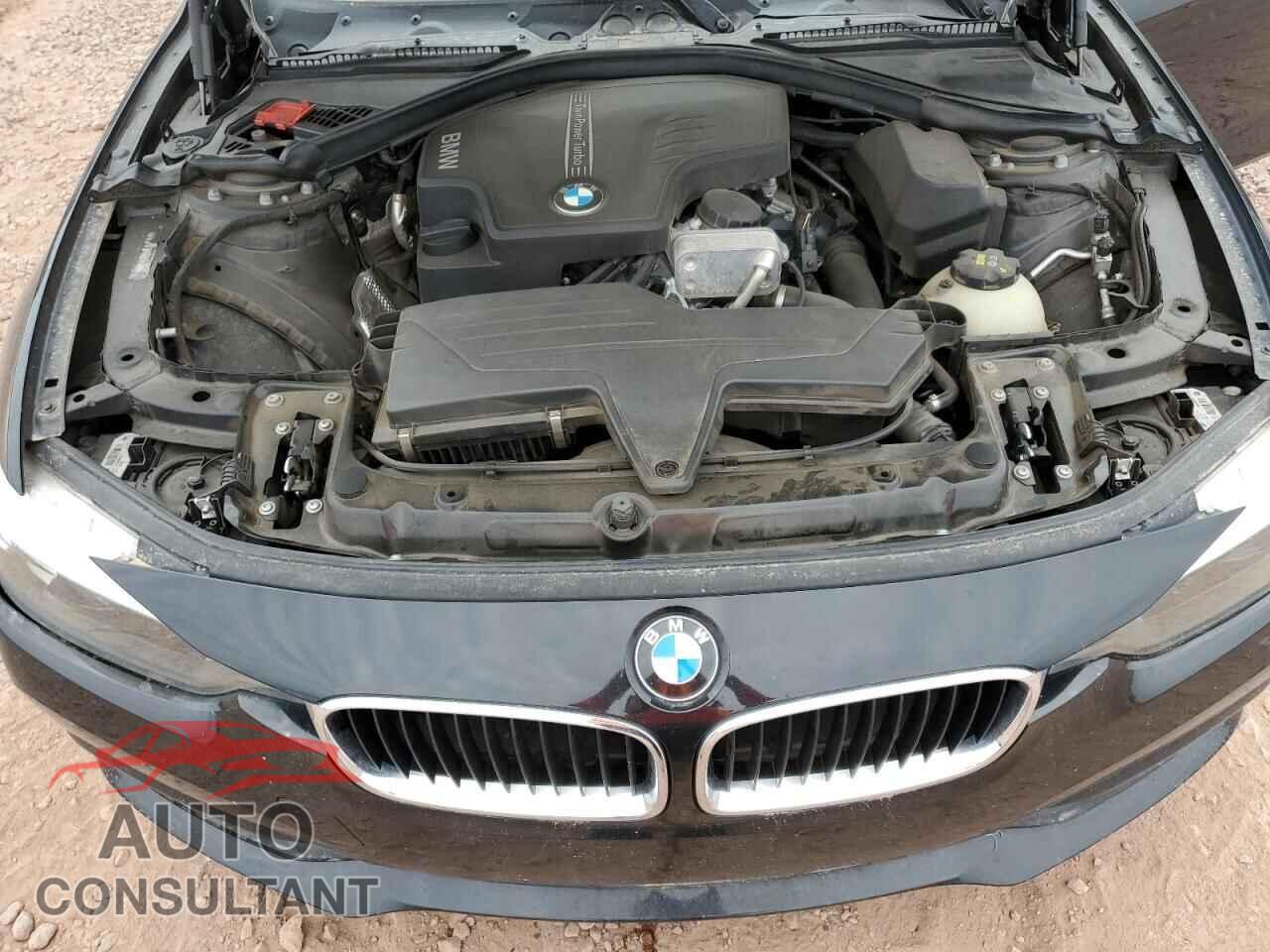 BMW 3 SERIES 2016 - WBA8E1G54GNU10158