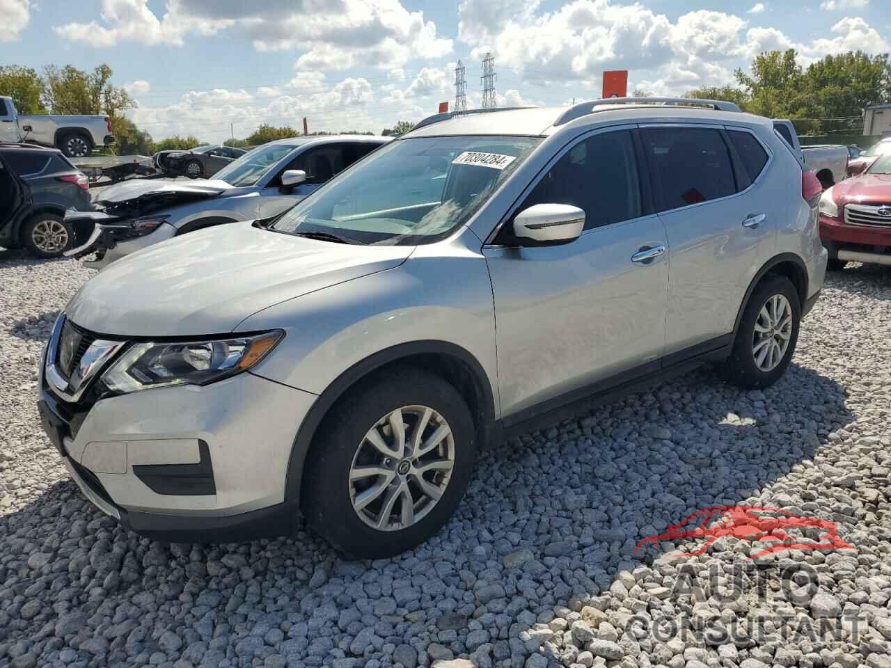 NISSAN ROGUE 2017 - 5N1AT2MT2HC857132