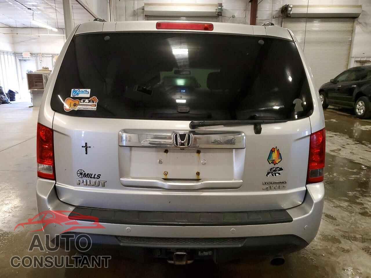 HONDA PILOT 2013 - 5FNYF4H93DB020679