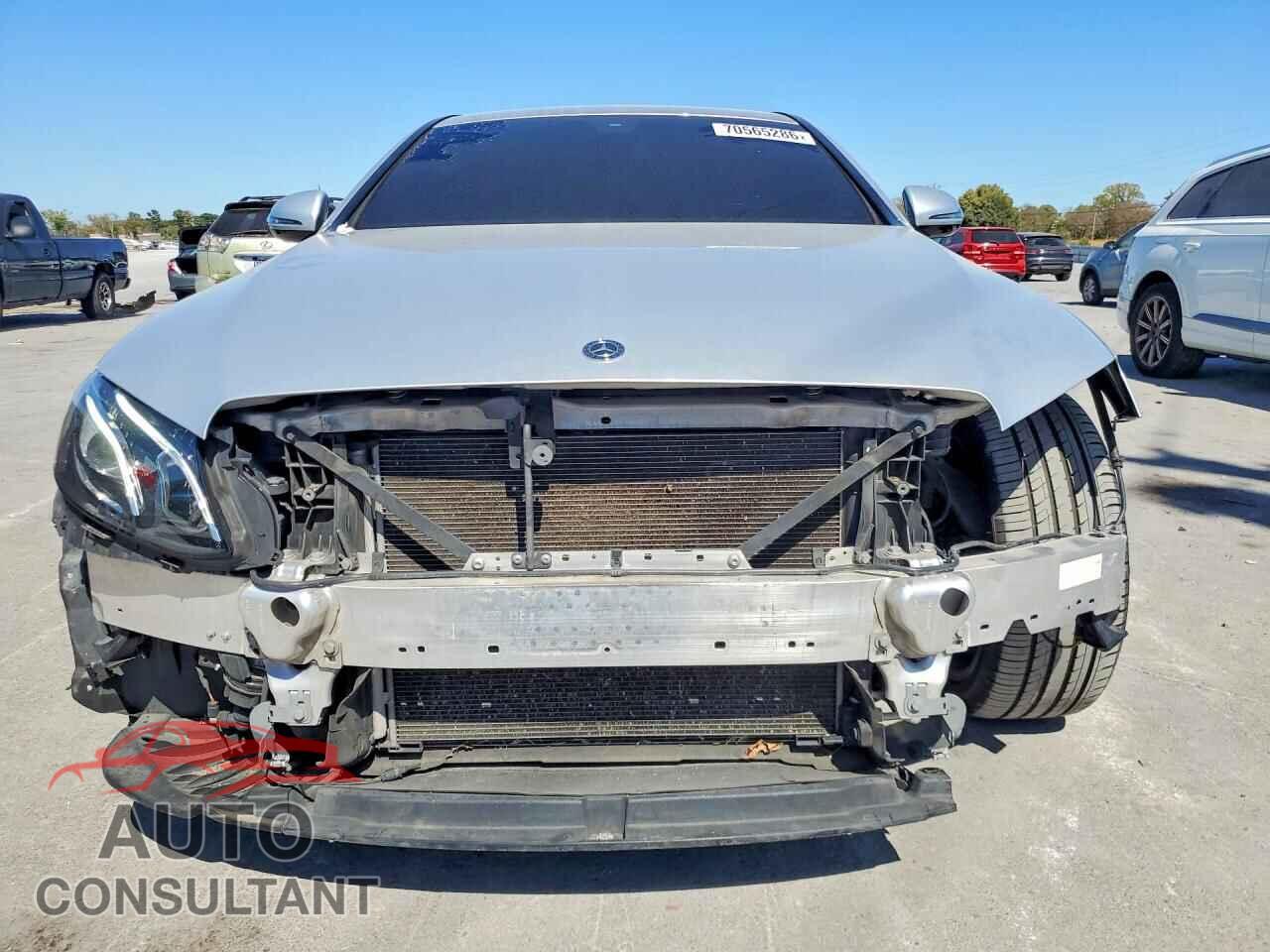 MERCEDES-BENZ E-CLASS 2018 - WDDZF4JB6JA329073