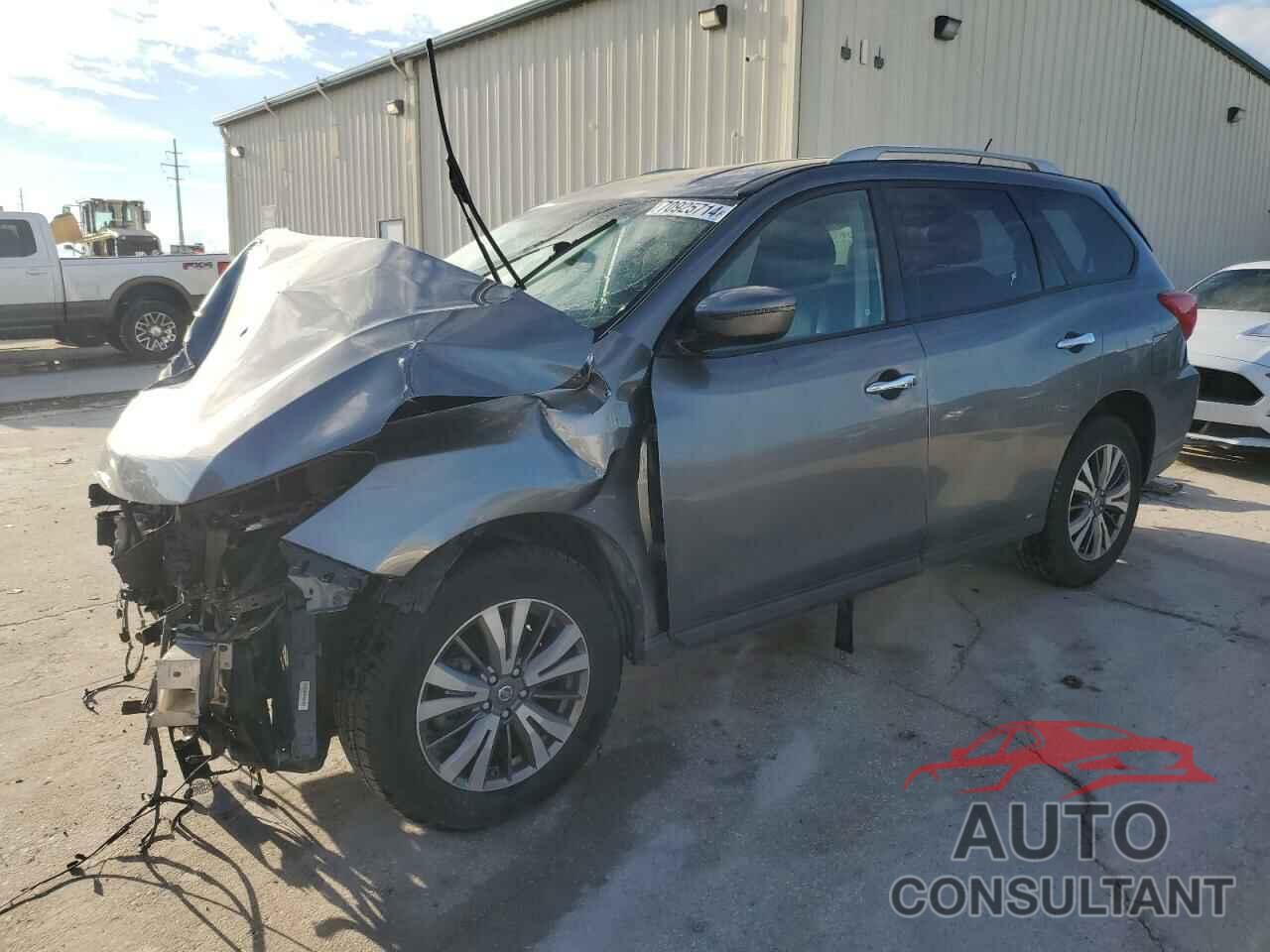 NISSAN PATHFINDER 2018 - 5N1DR2MN5JC635381