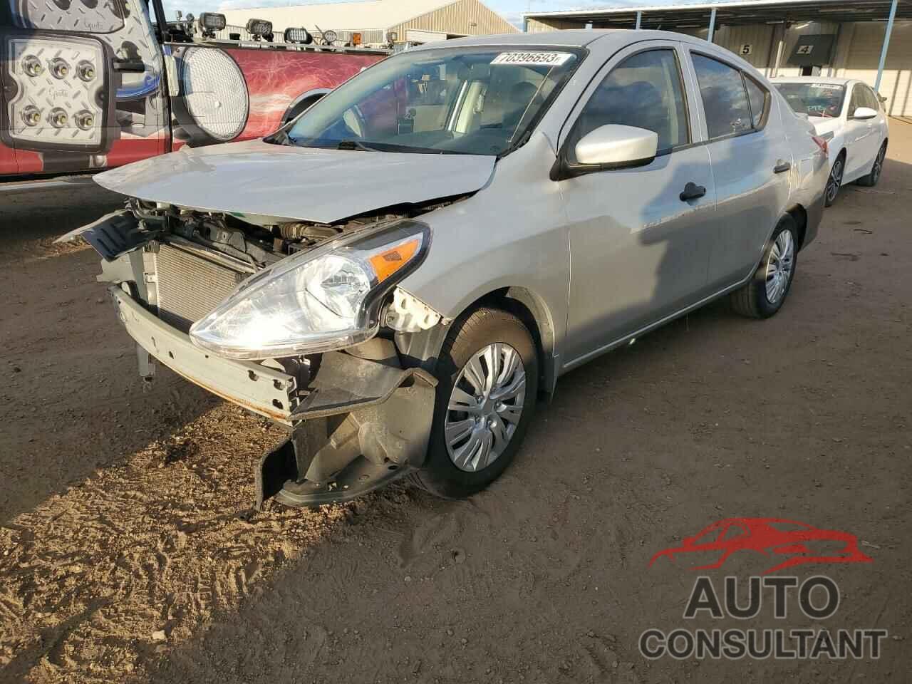 NISSAN VERSA 2017 - 3N1CN7AP9HL818217