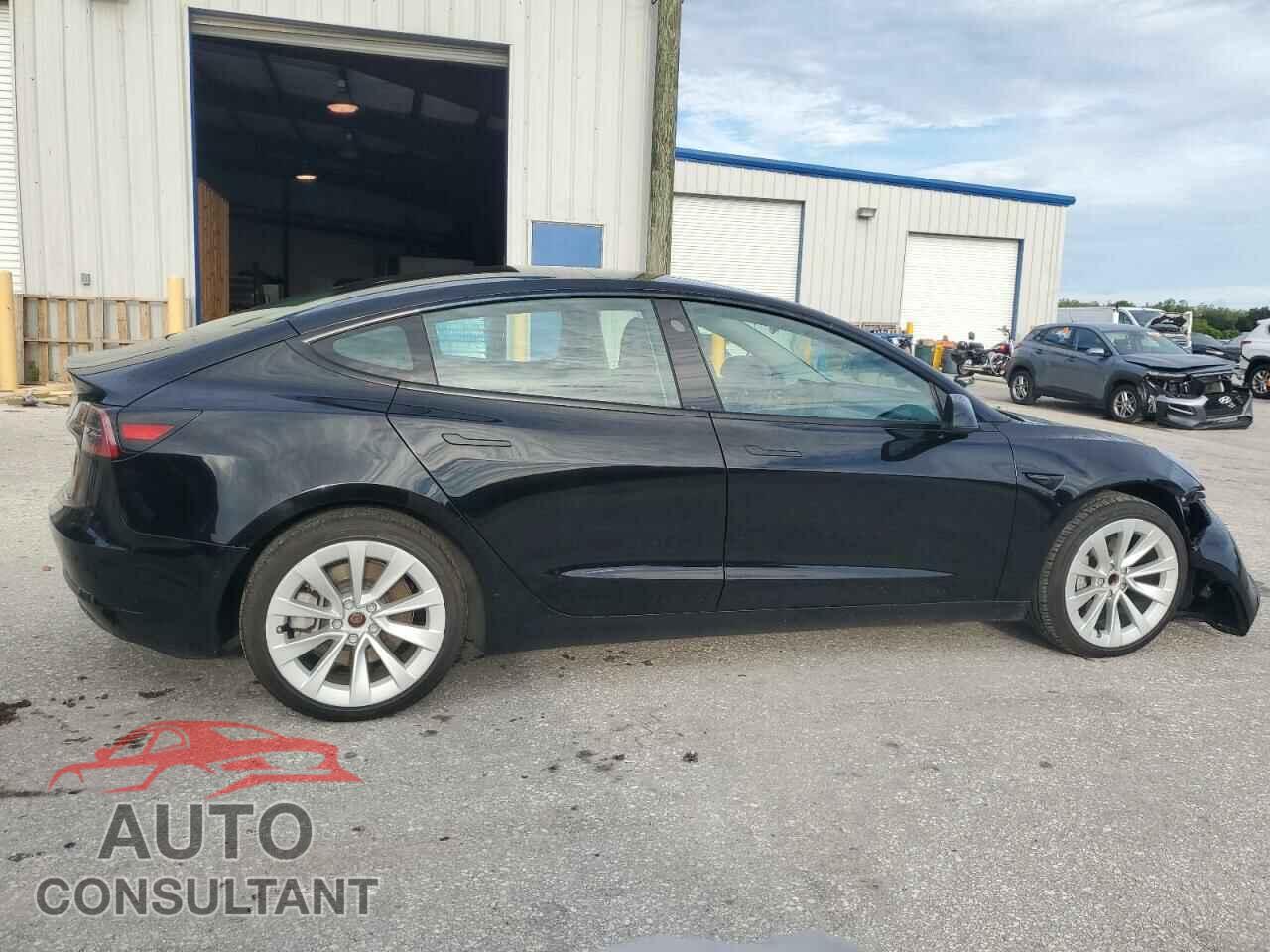 TESLA MODEL 3 2022 - 5YJ3E1EA9NF369051