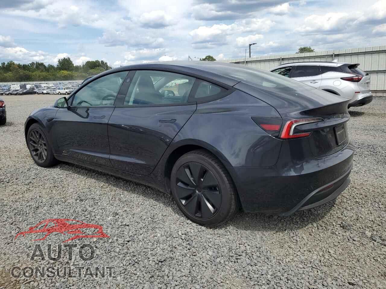 TESLA MODEL 3 2024 - 5YJ3E1EA3RF869213