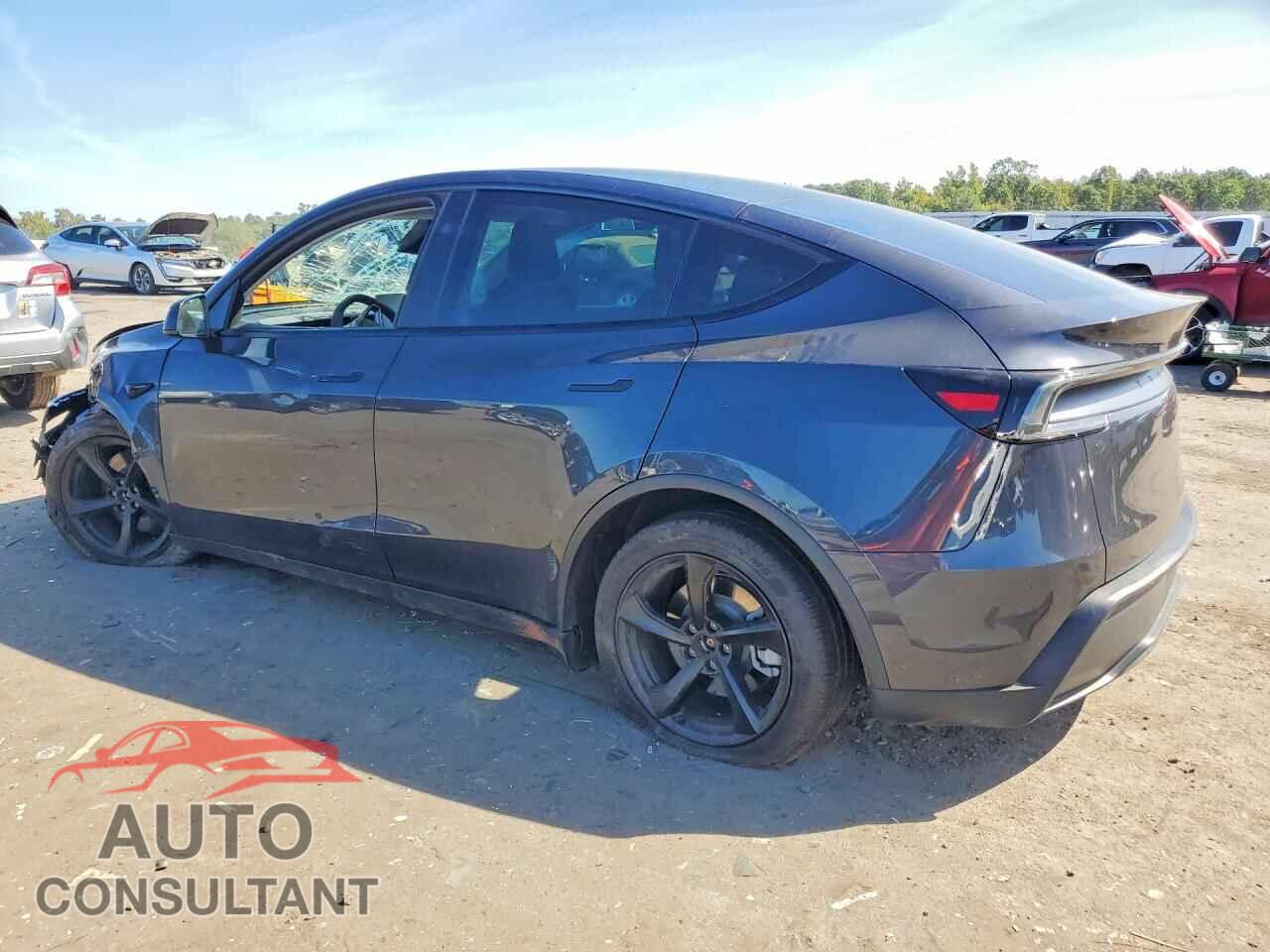 TESLA MODEL Y 2026 - 7SAYGDEEXTA413284