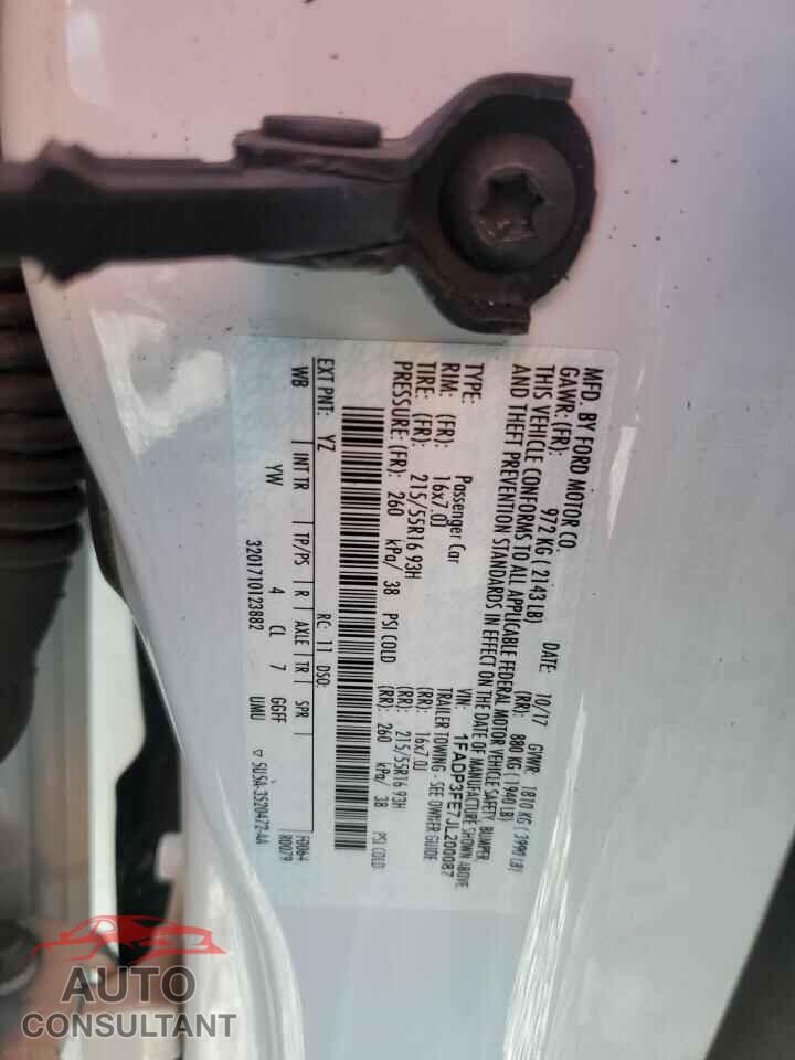 FORD FOCUS 2018 - 1FADP3FE7JL200087