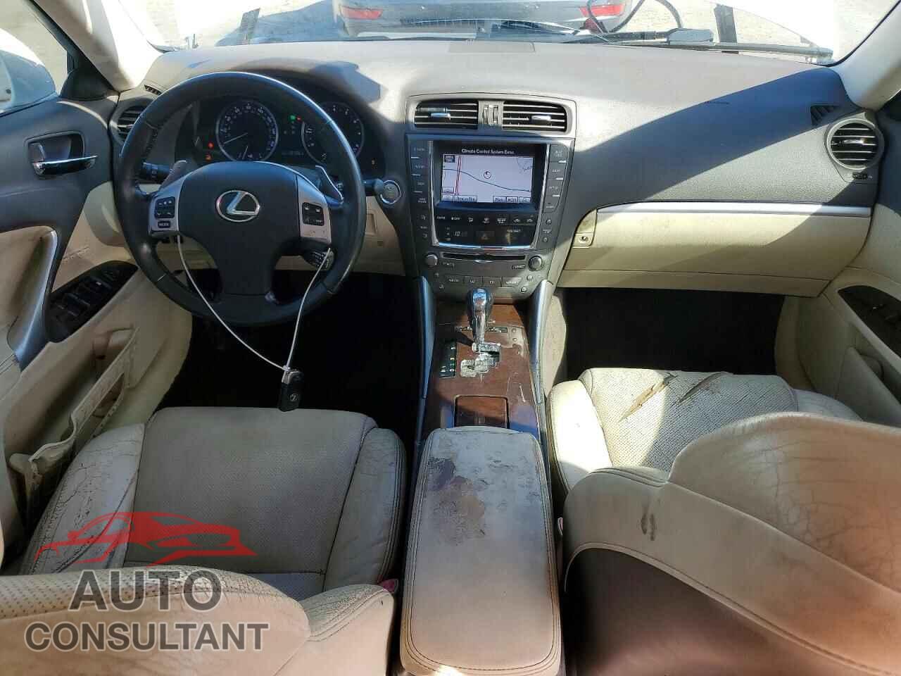 LEXUS IS 2012 - JTHCF5C26C5053281