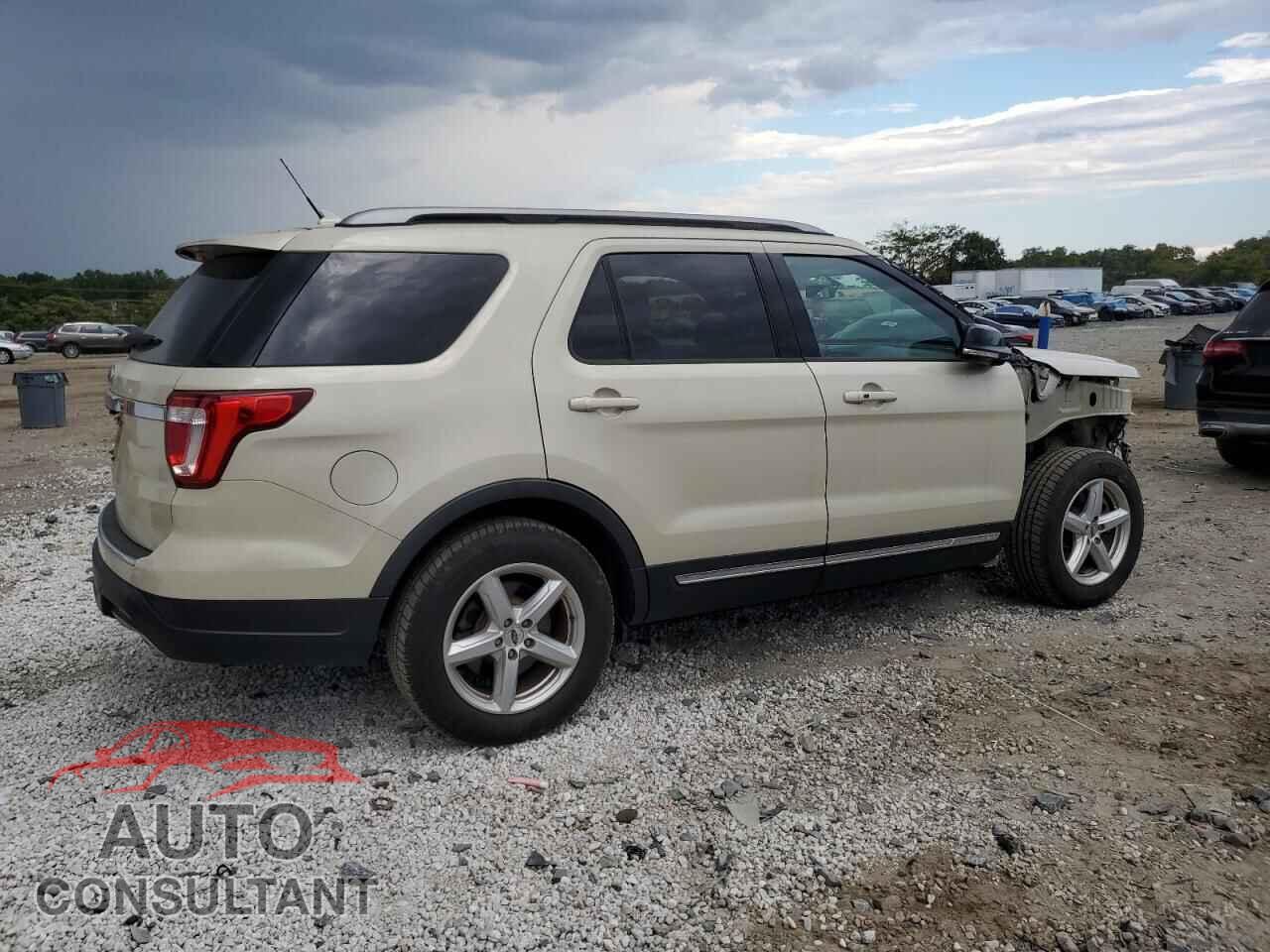 FORD EXPLORER 2018 - 1FM5K7D81JGB03828