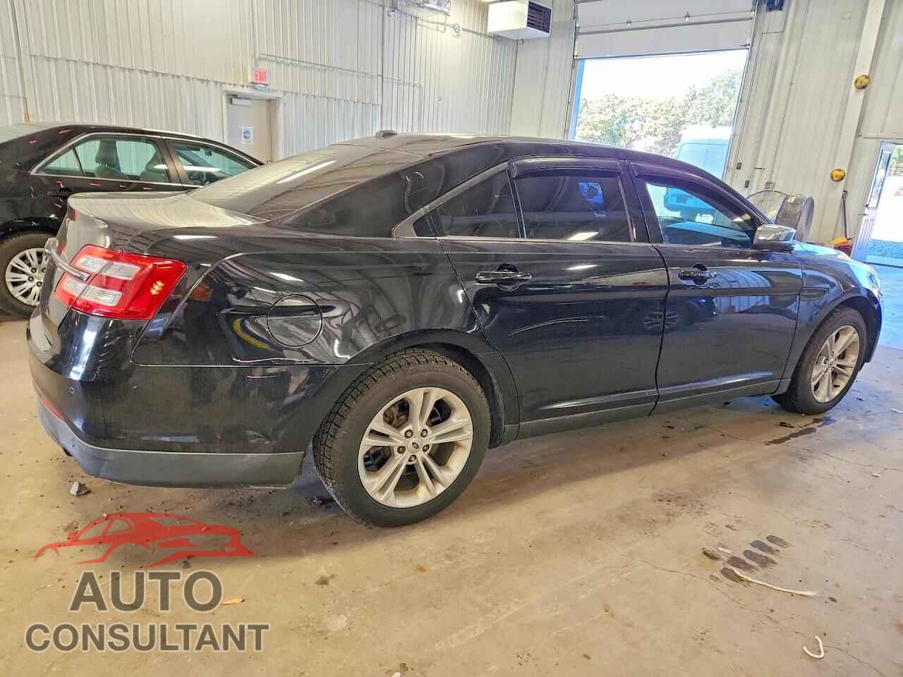 FORD TAURUS 2016 - 1FAHP2F82GG148214
