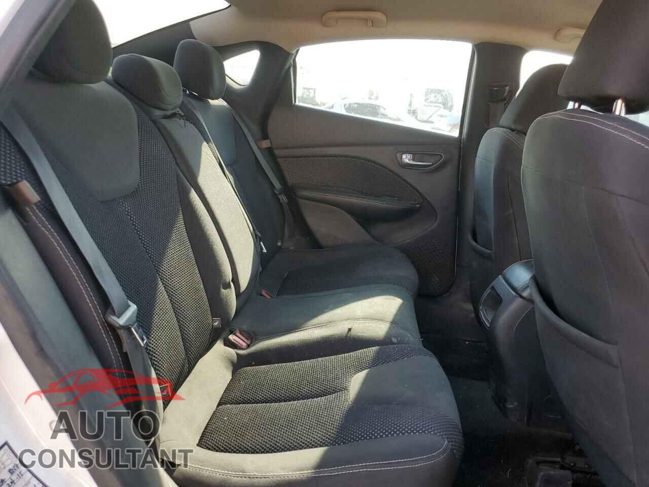 DODGE DART 2015 - 1C3CDFBB9FD319373