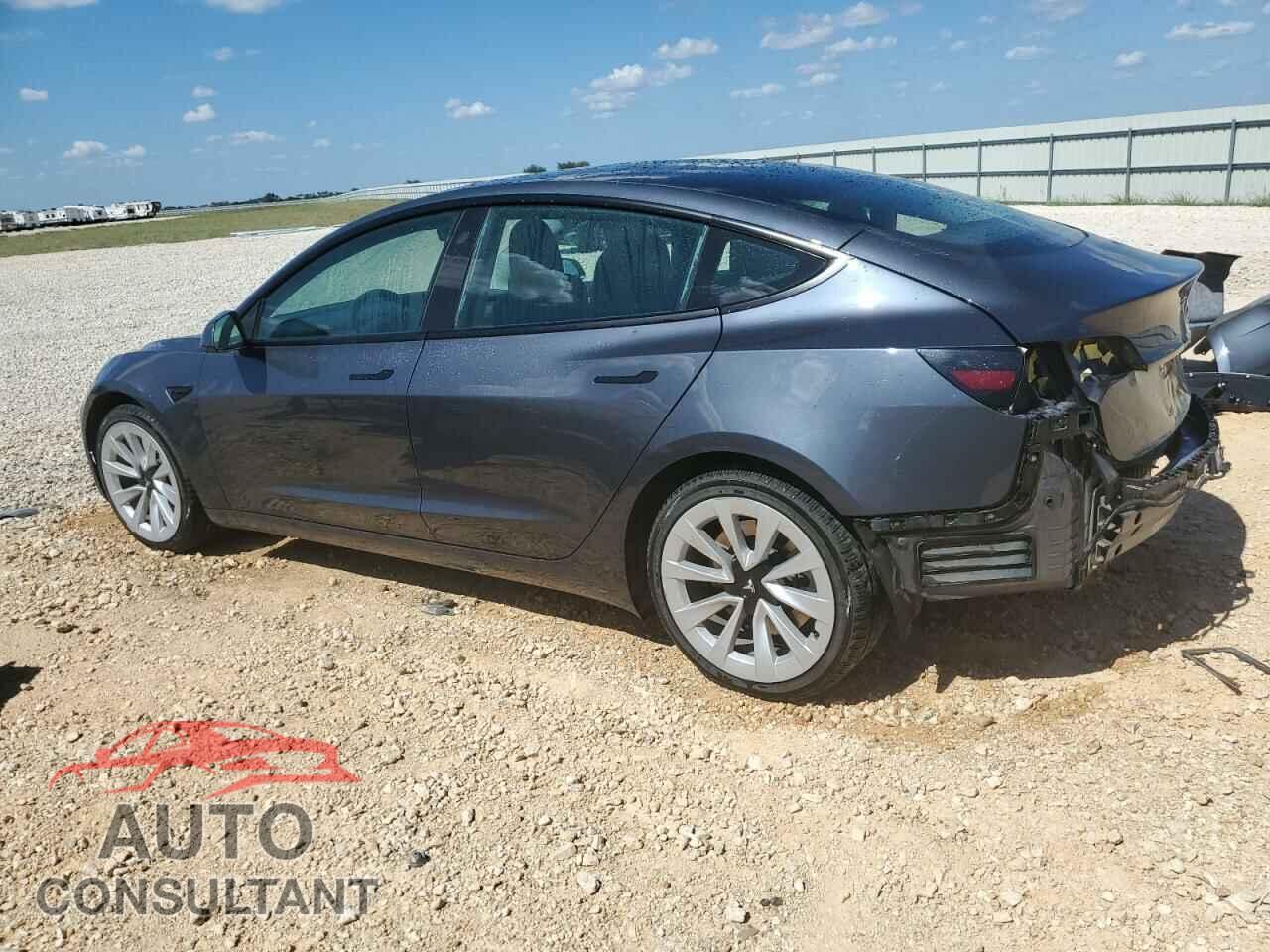 TESLA MODEL 3 2022 - 5YJ3E1EA5NF290296