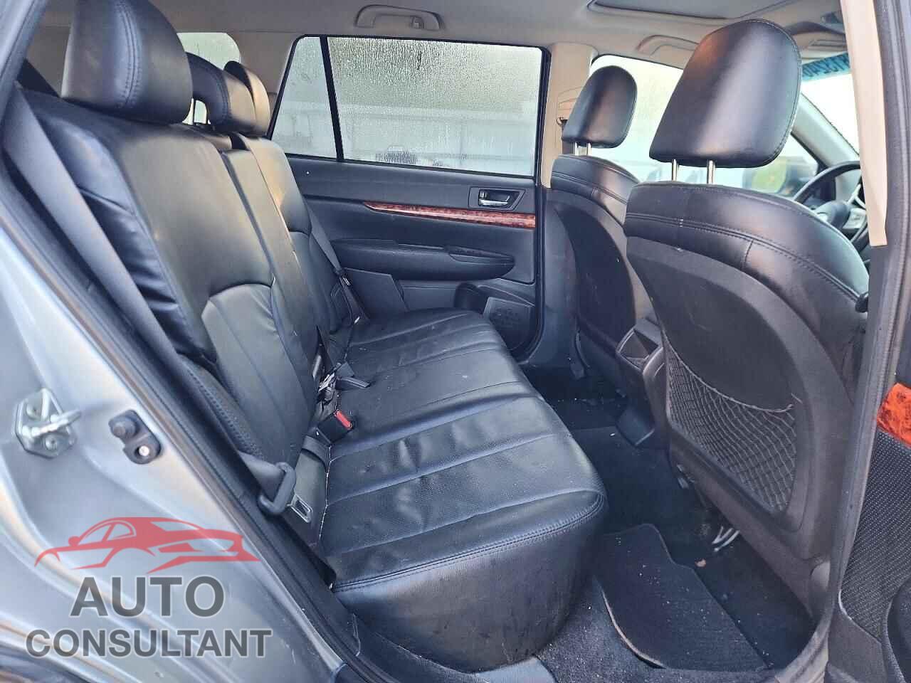 SUBARU OUTBACK 2011 - 4S4BRBKC8B3359093