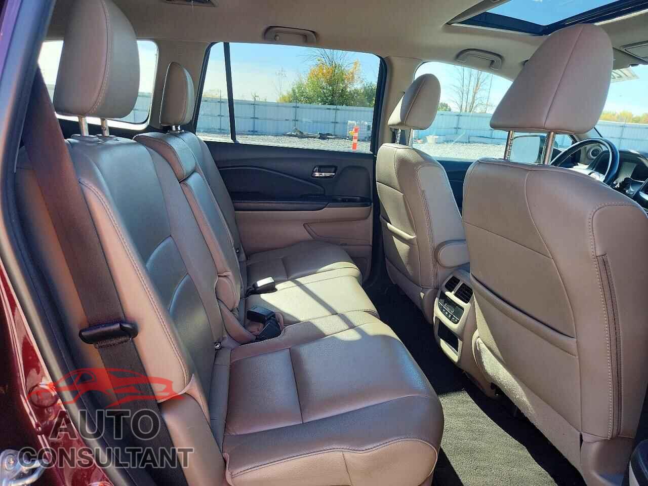 HONDA PILOT 2016 - 5FNYF6H5XGB024256