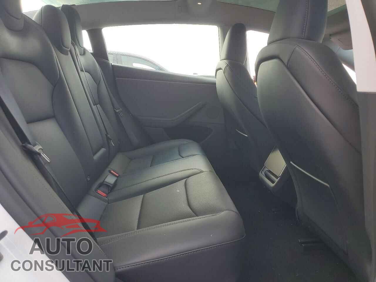 TESLA MODEL 3 2026 - 5YJ3E1EA3TF190033