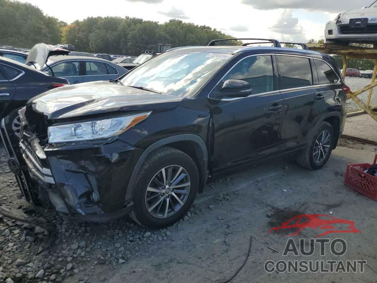 TOYOTA HIGHLANDER 2018 - 5TDJZRFH8JS529125