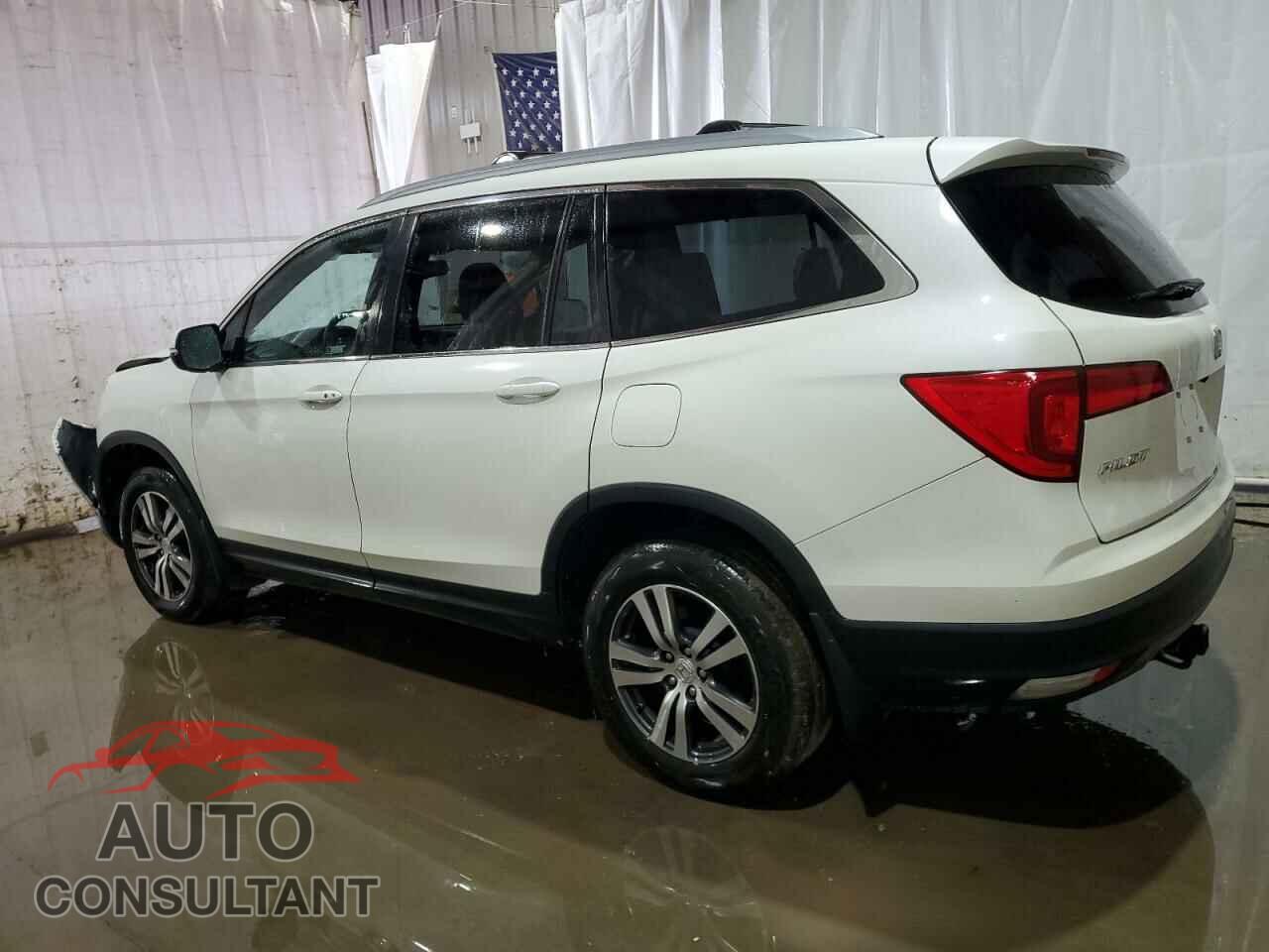 HONDA PILOT 2018 - 5FNYF6H52JB006583